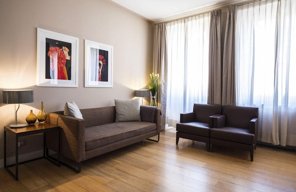Escalus Luxury Suites Verona Exteriör bild