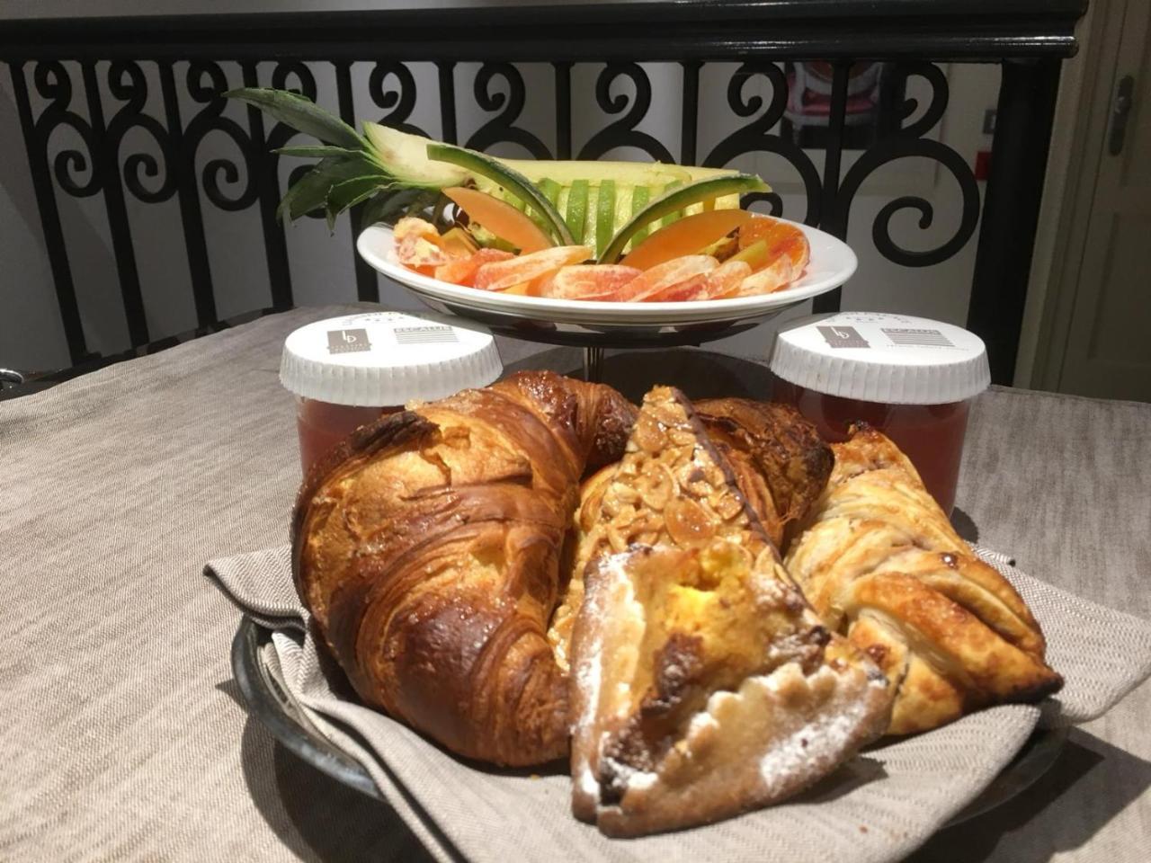 Escalus Luxury Suites Verona Exteriör bild